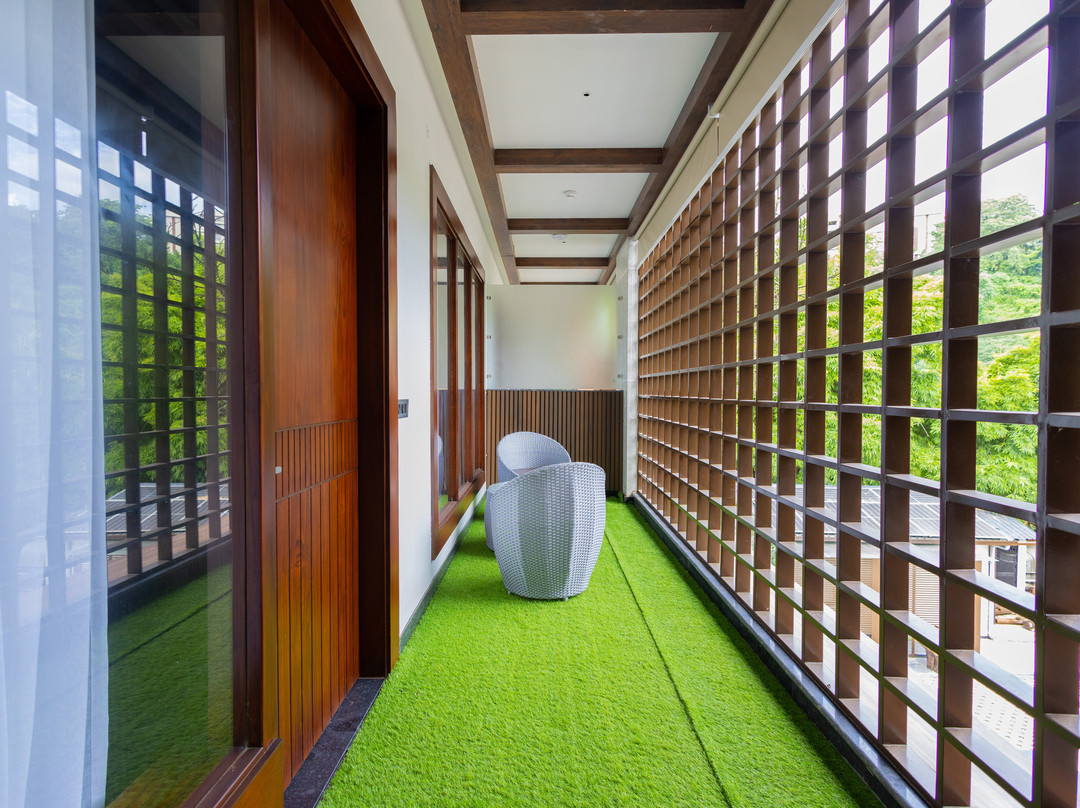 Pleasant Tree Hotels