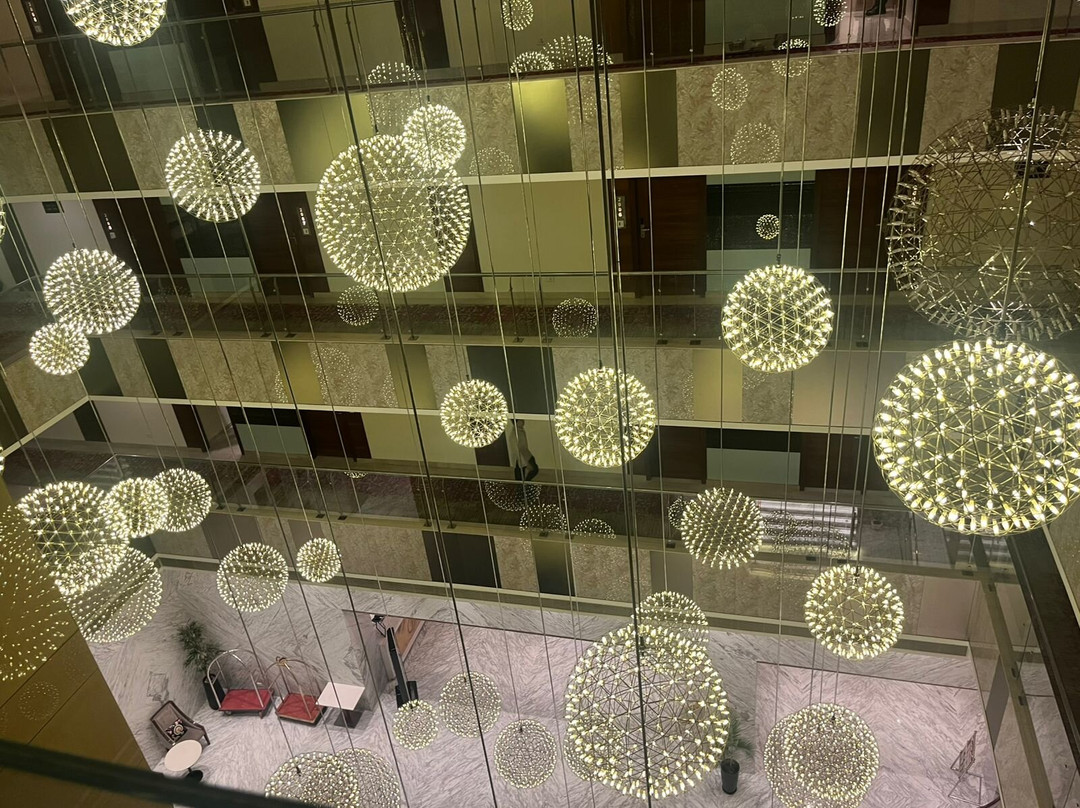 Viraj Sarovar Portico主图