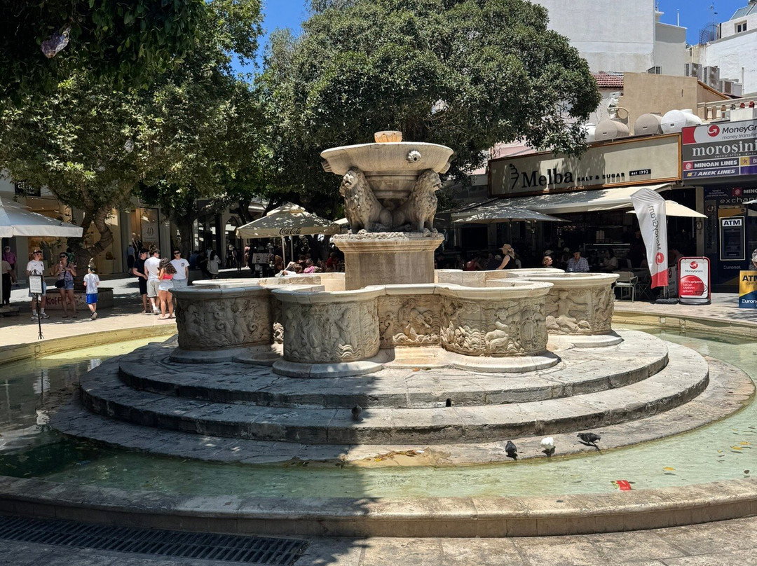 Morosini Fountain (Lion's Fountain)-伊拉克利翁必去景点