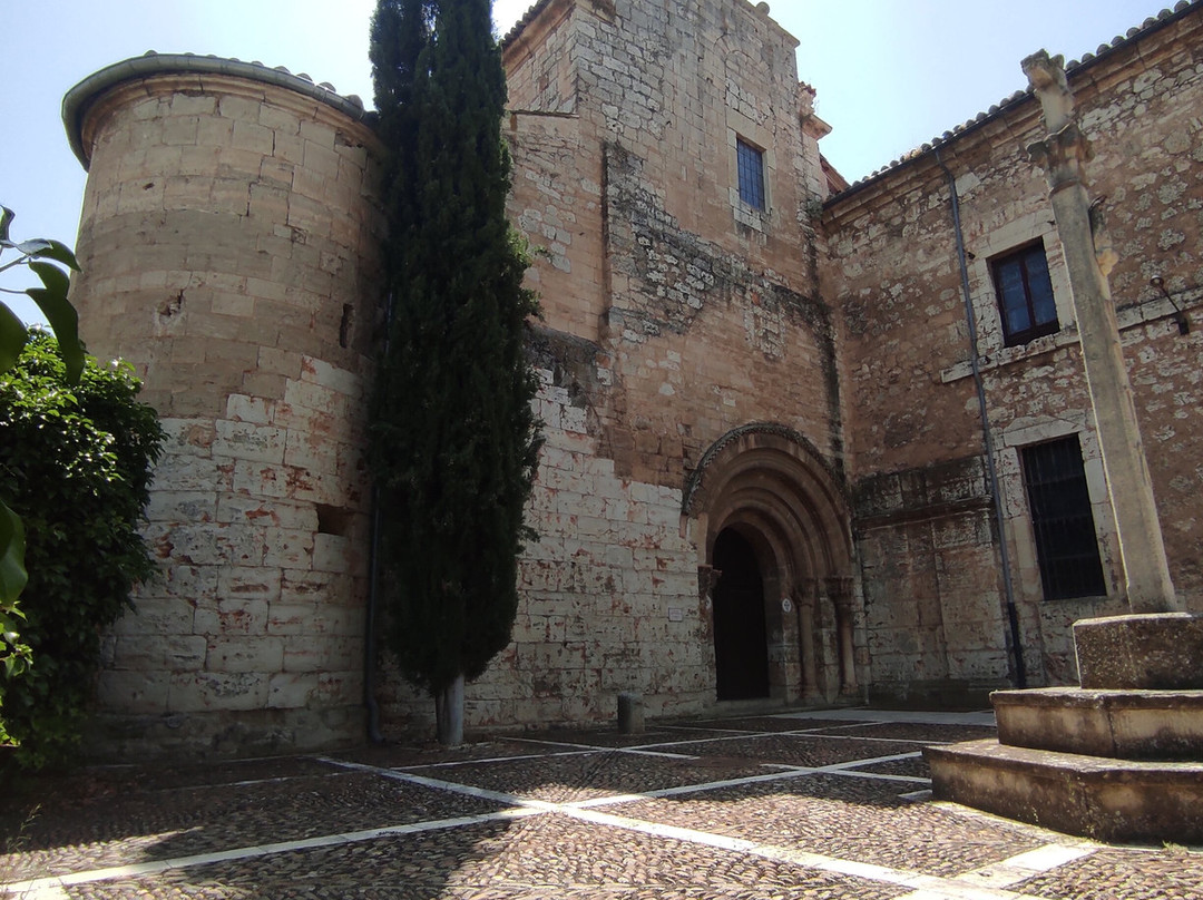 Abadia de San Isidro-Duenas必去景点