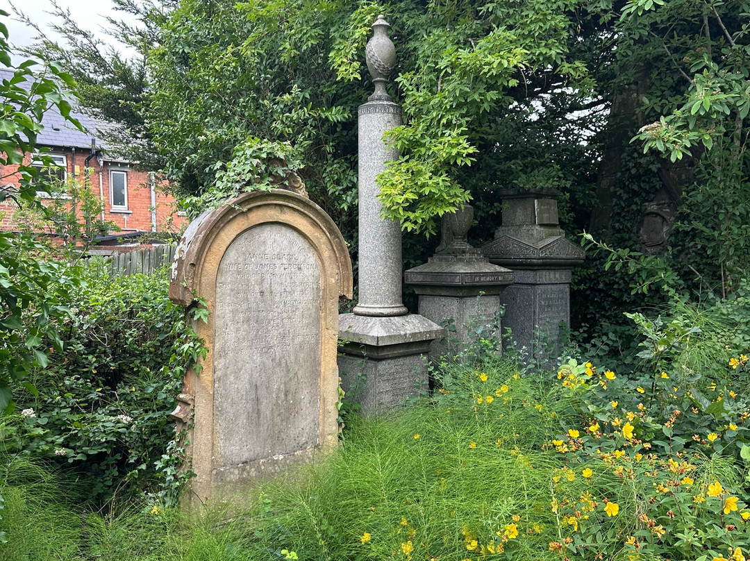 Balmoral Cemetery-贝尔法斯特必去景点