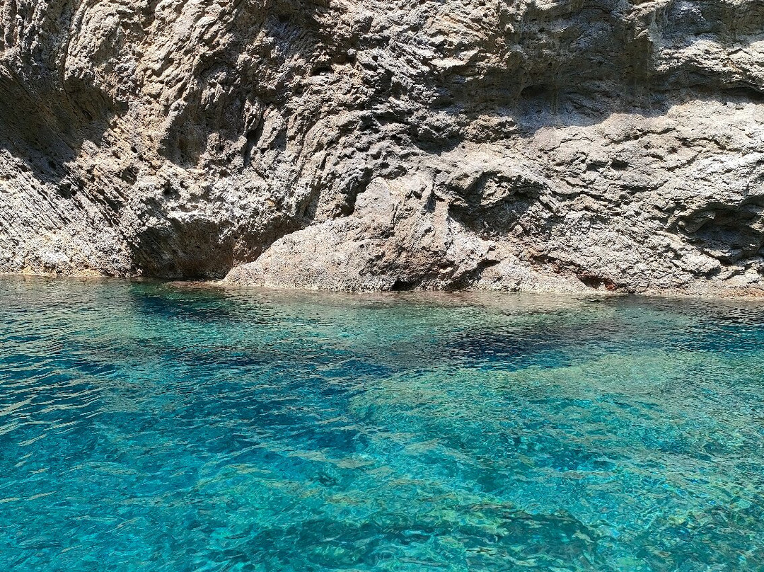Il Fauno - Motobarca-Ponza Island必去景点