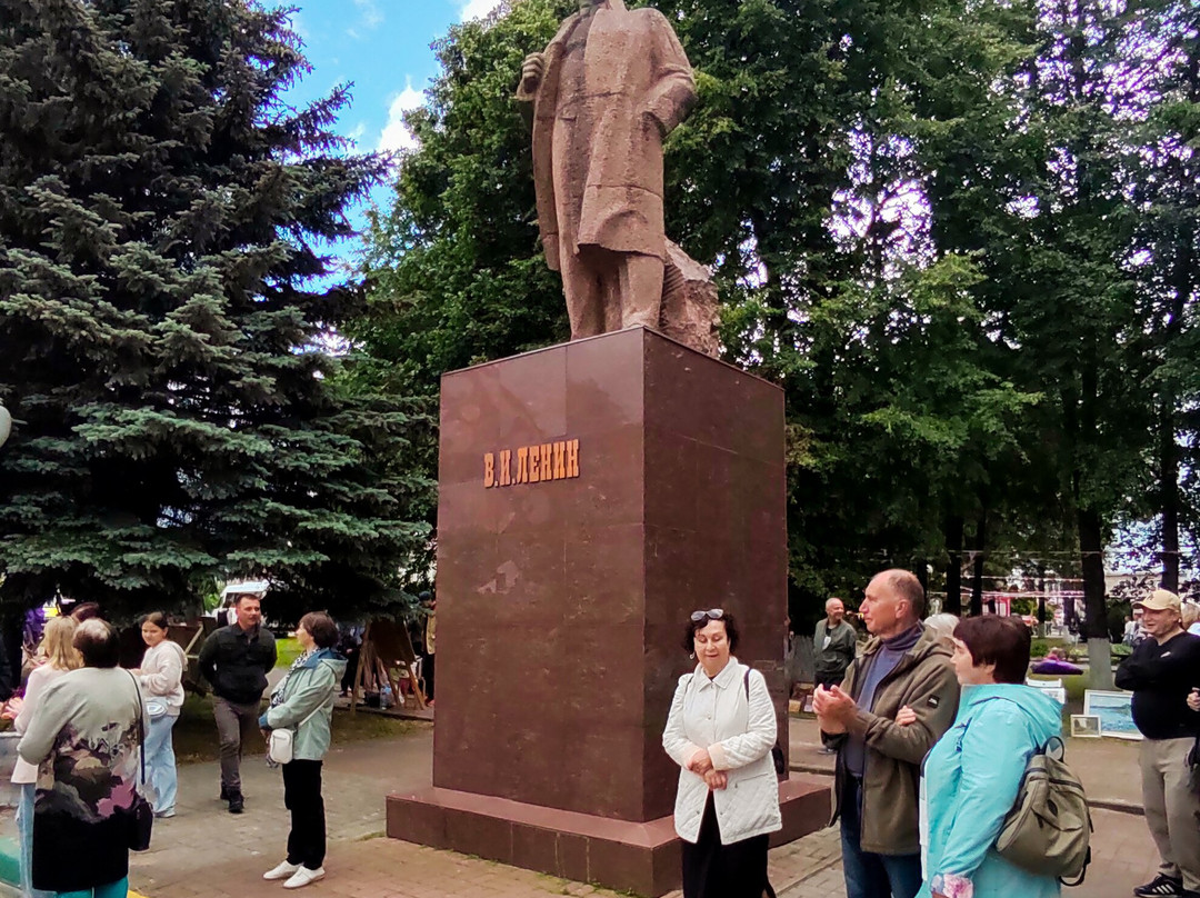 Monument to V. I. Lenin-Semenov必去景点