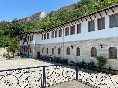 玫瑰园酒店主图