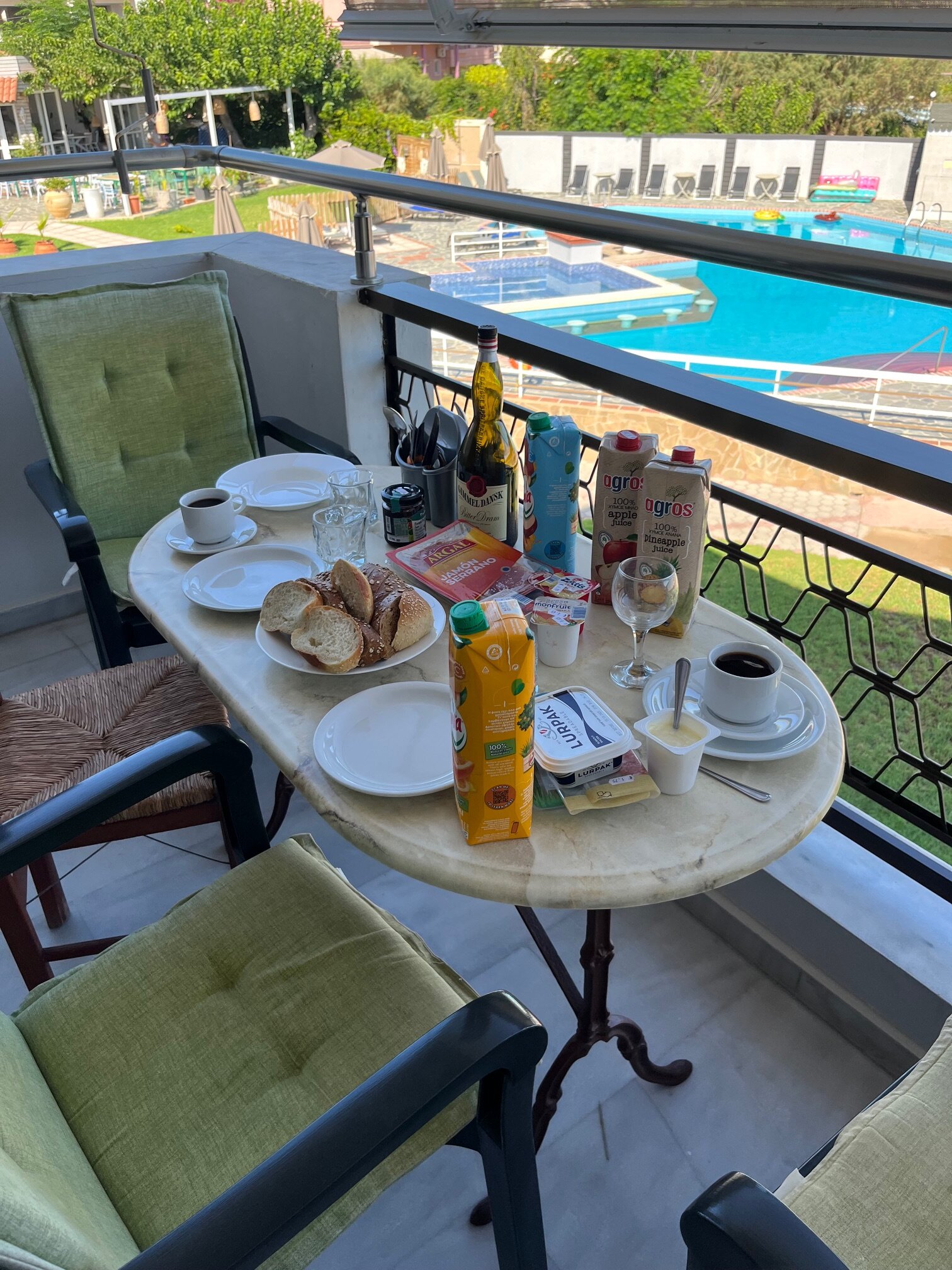 Rose Hotel-官方