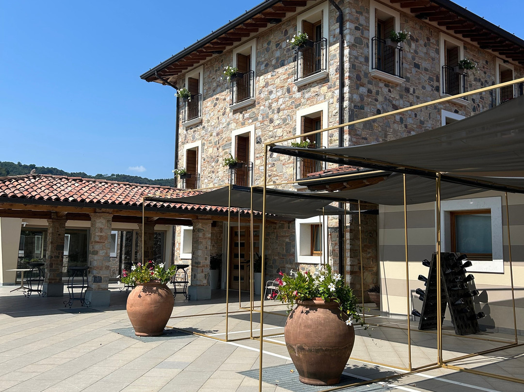 Ferghettina-Adro必去景点