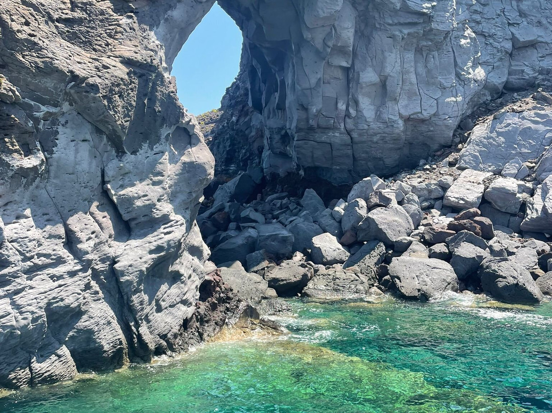 Societa di Navigazione Costiera-利帕里必去景点