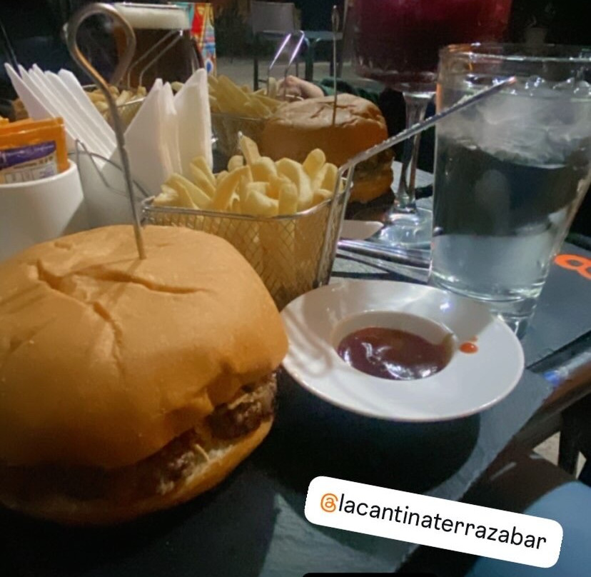 La Cantina Terraza & Bar