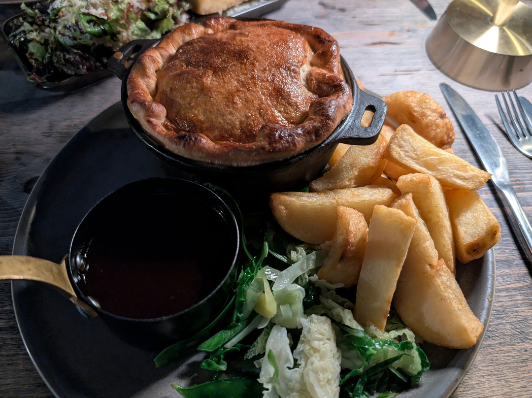 The George Hotel主图