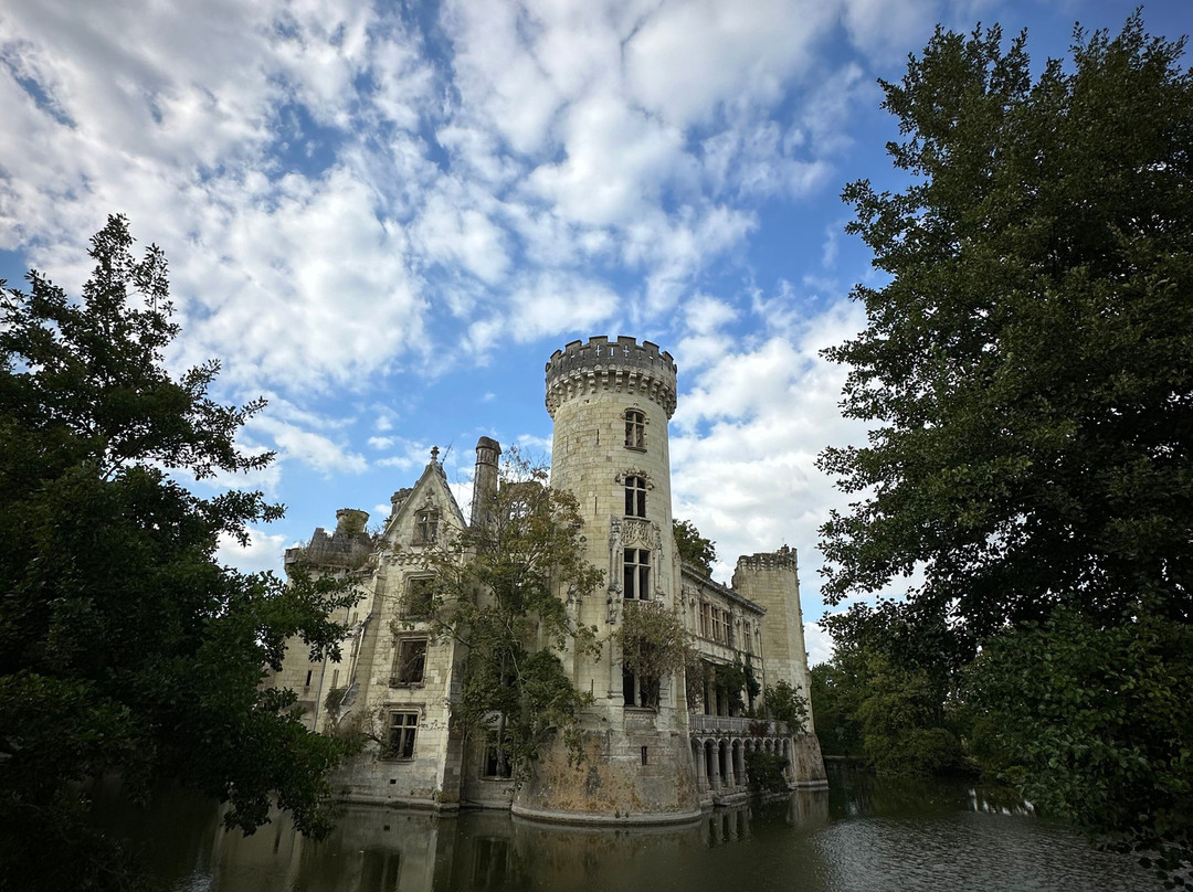 Château de la Mothe Chandeniers-Les Trois-Moutiers必去景点