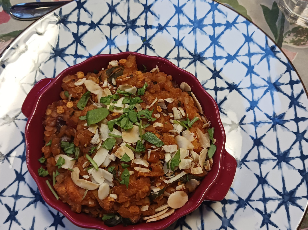 Under The Lime Tree主图