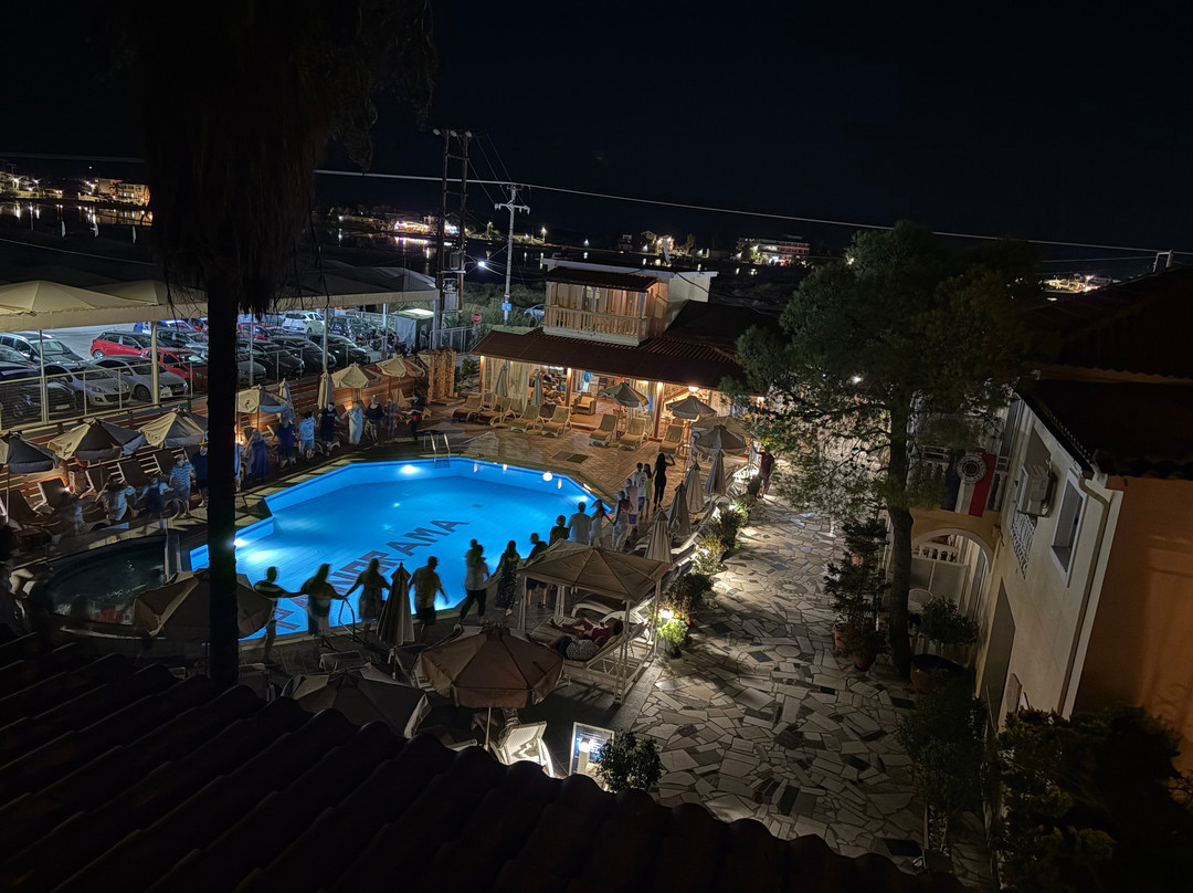 Panorama Studios Apartments主图