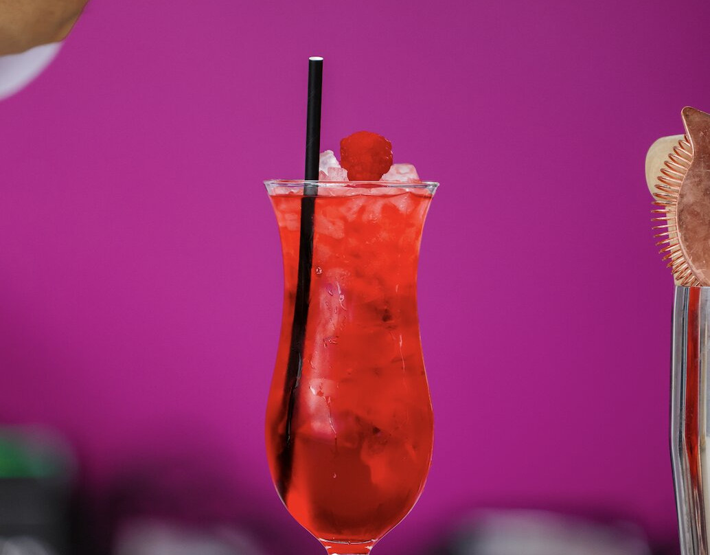 Purple Fish Lounge Bar-蒙特勒必去景点