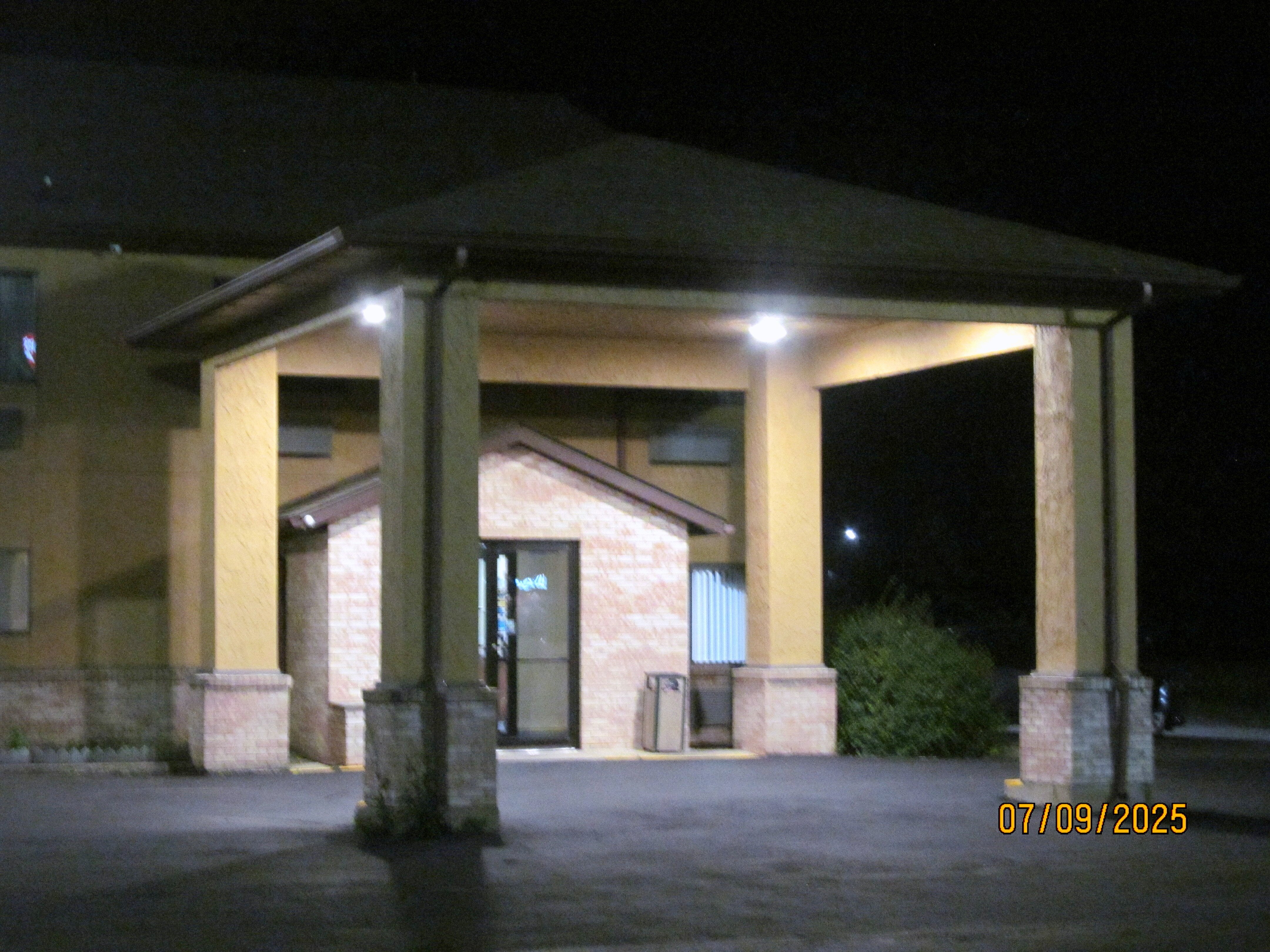 Super 8 by Wyndham Dwight-浴室