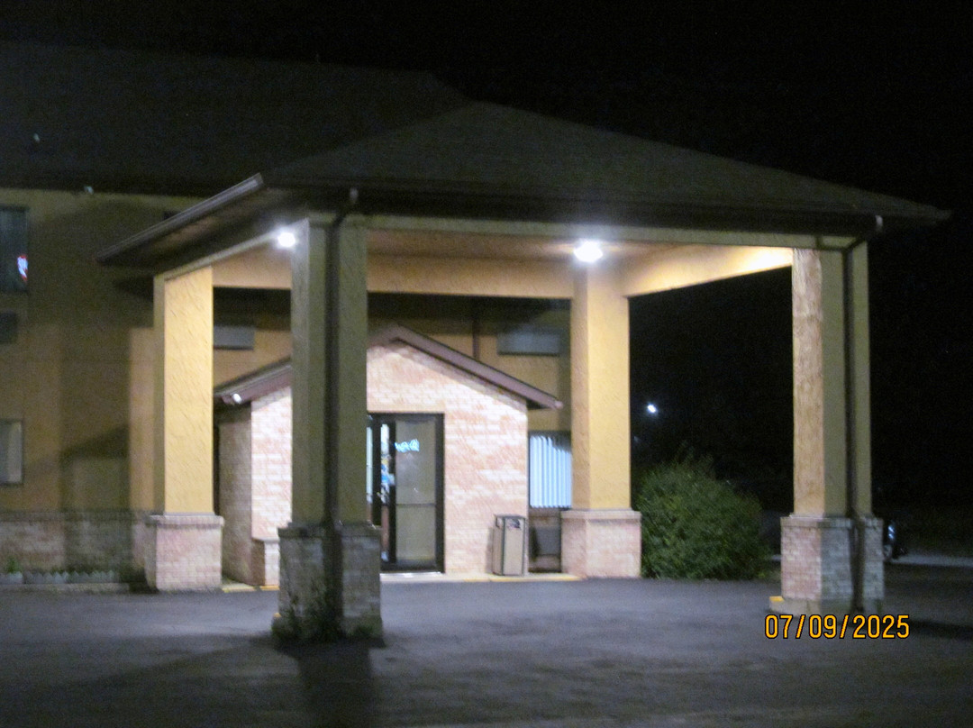 Super 8 by Wyndham Dwight主图