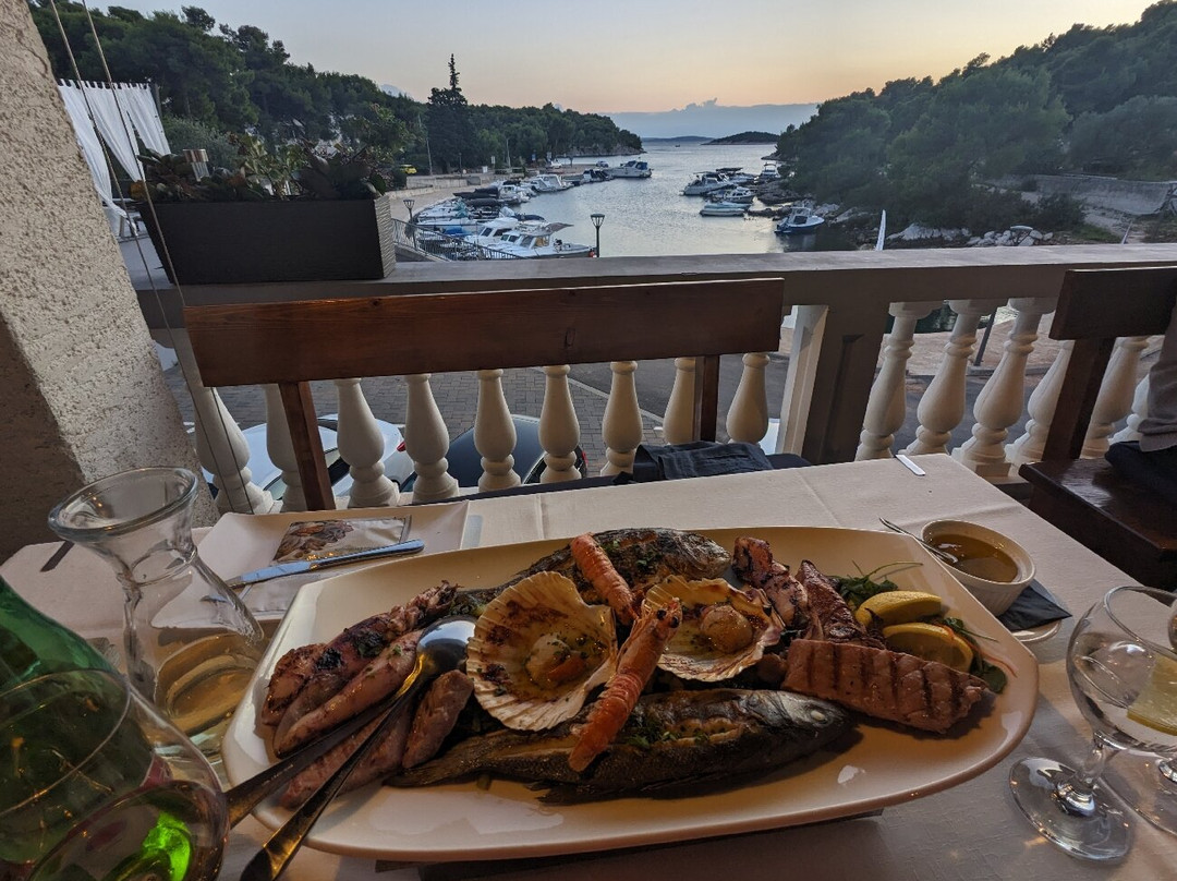 Sibenik-Knin County餐馆和美食-Plavi Val