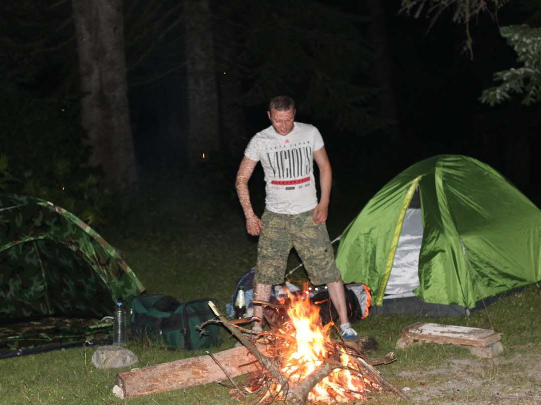 Udziro Bottomless Lake-Shovi必去景点
