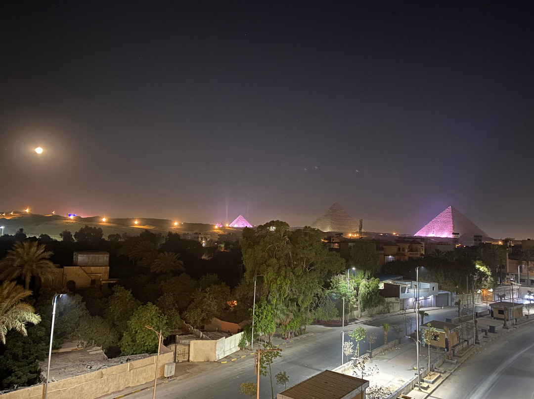 Remal Pyramids Hotel