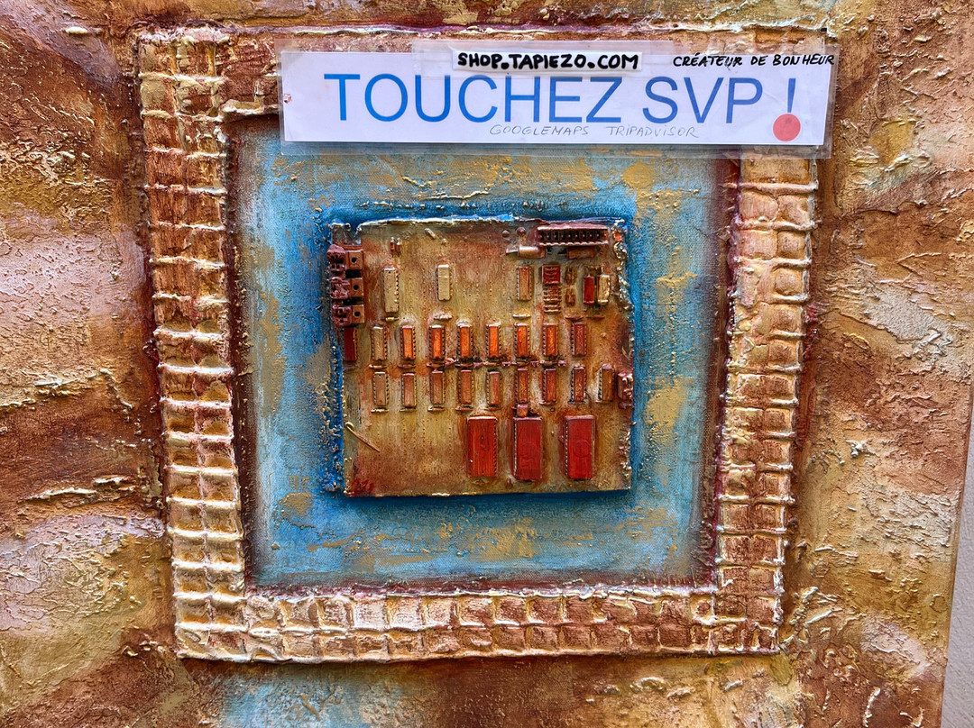 Art Gallery Contemporary Tapiézo-Roussillon必去景点