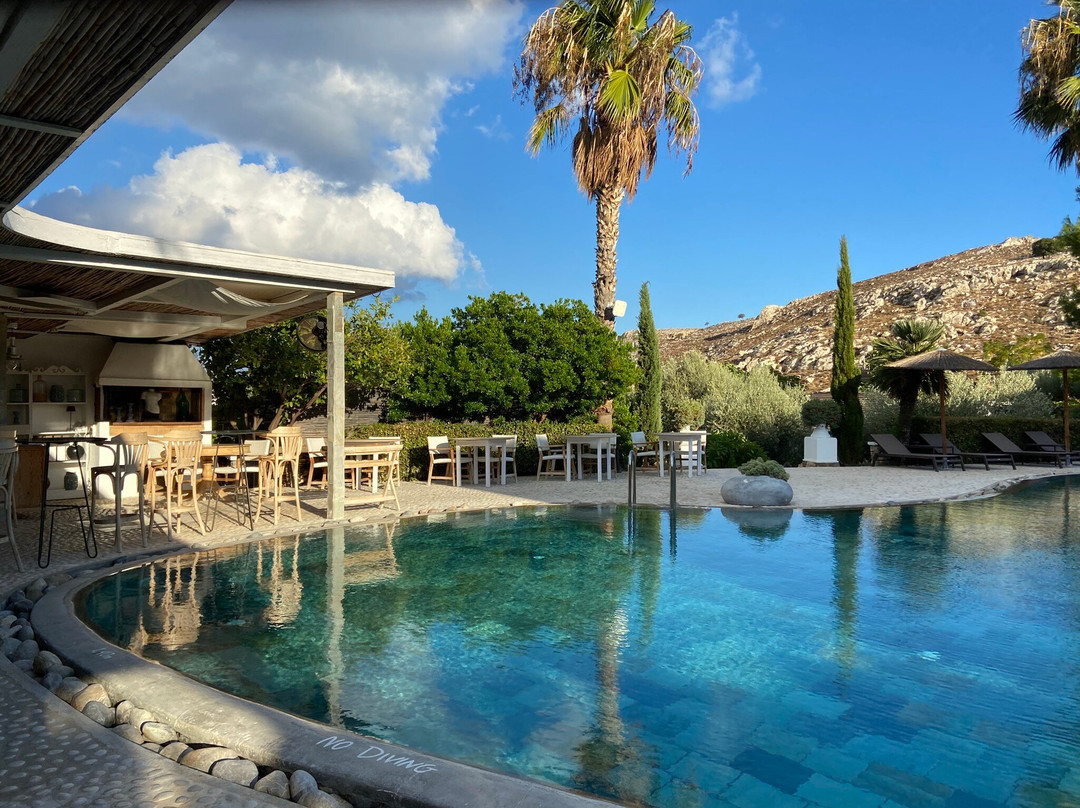 Caesars Gardens Hotel & Spa主图