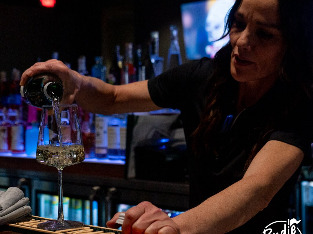 Birdie Bros Sports Bar and Grill