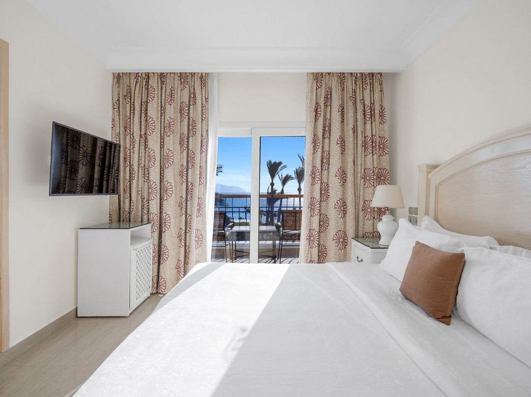 Royal Savoy Hotel主图