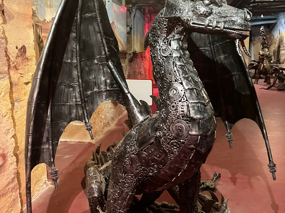 Trash Art Museum-布达佩斯必去景点