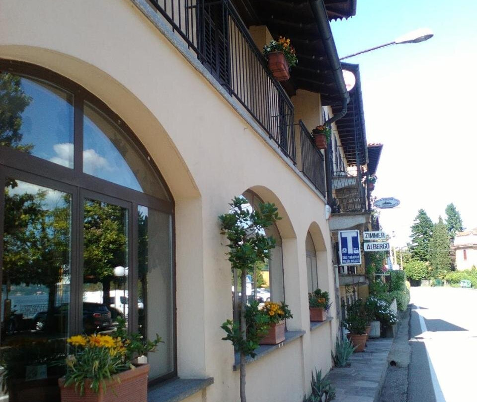 Porto Valtravaglia酒店住宿-Il Vapore