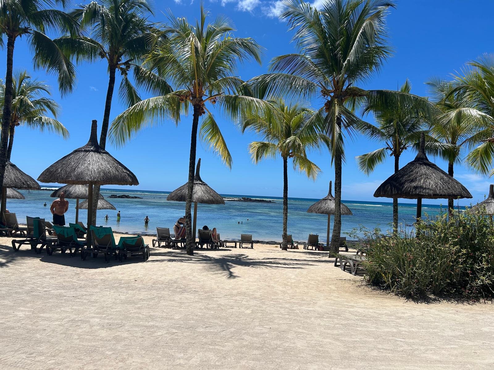 巨浪乐卡诺涅尔酒店-泳池