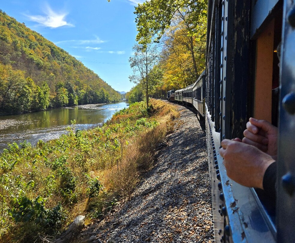 Potomac Eagle Scenic Railroad-Romney必去景点