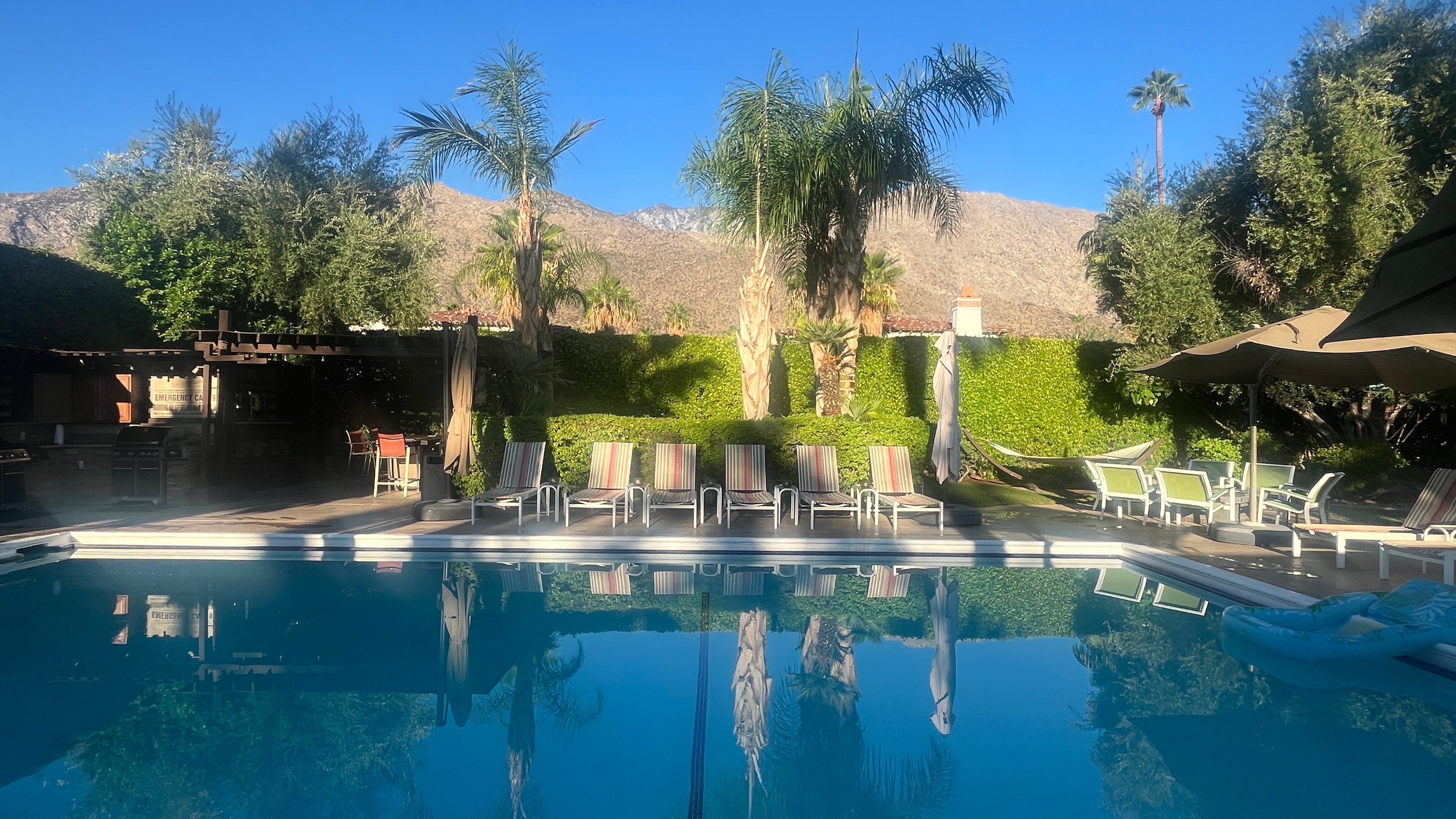 沙漠里维埃拉酒店-泳池