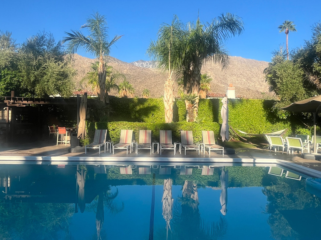 沙漠里维埃拉酒店主图