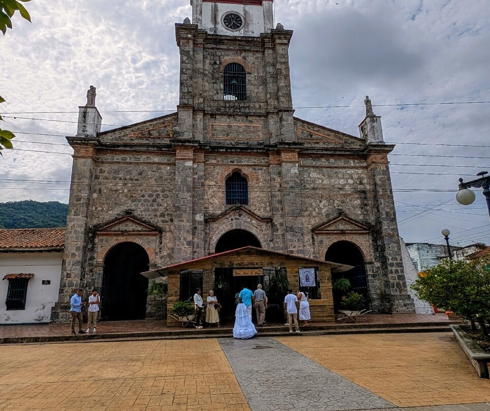 Catedral Nuestra Señora del Rosario-Honda必去景点