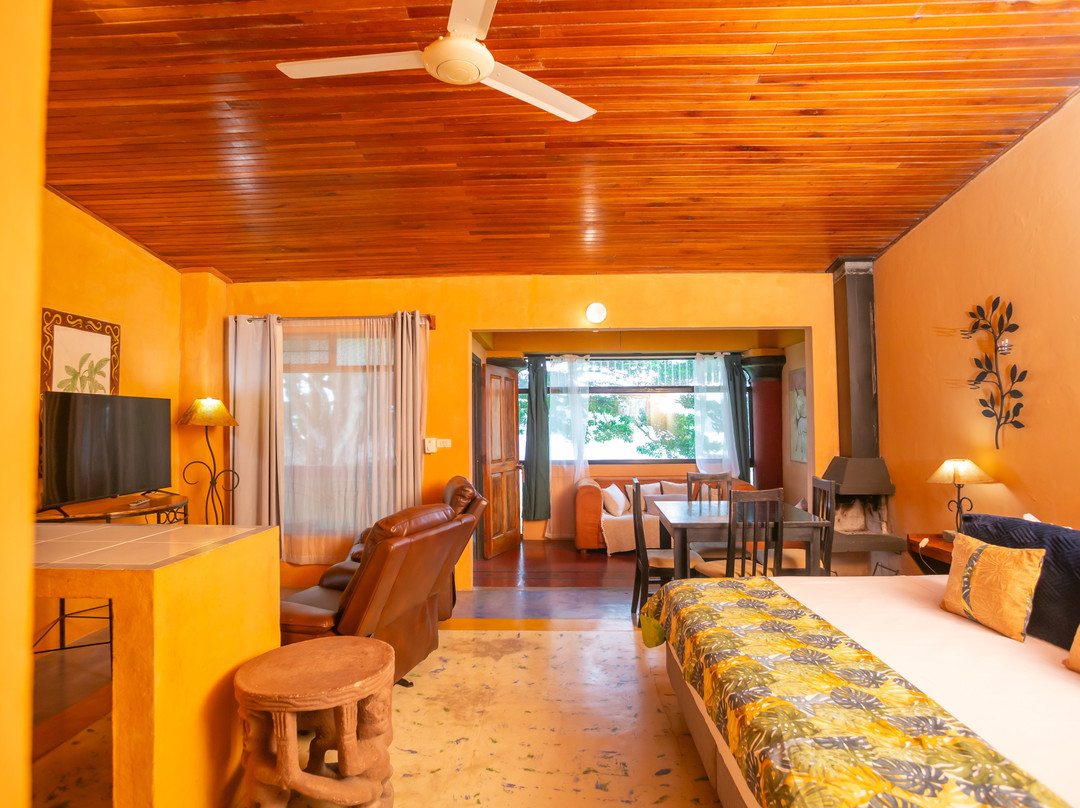 Lake Arenal Hotel, Brewery & Farm主图