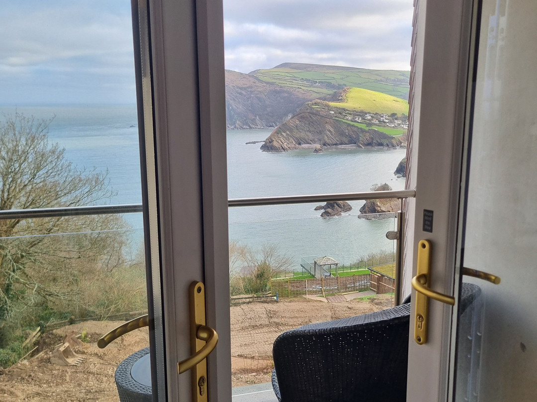 The Sandy Cove Hotel主图