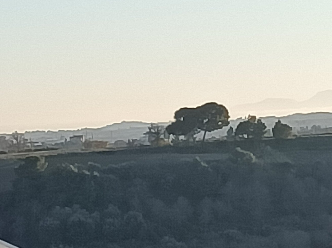Valdaso: Villages between the Sea and the Sibillini Mountains