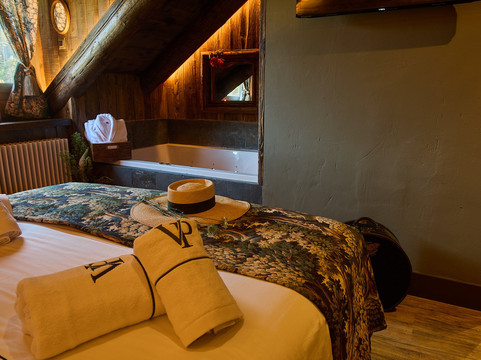 Hotel Valle De Pineta主图