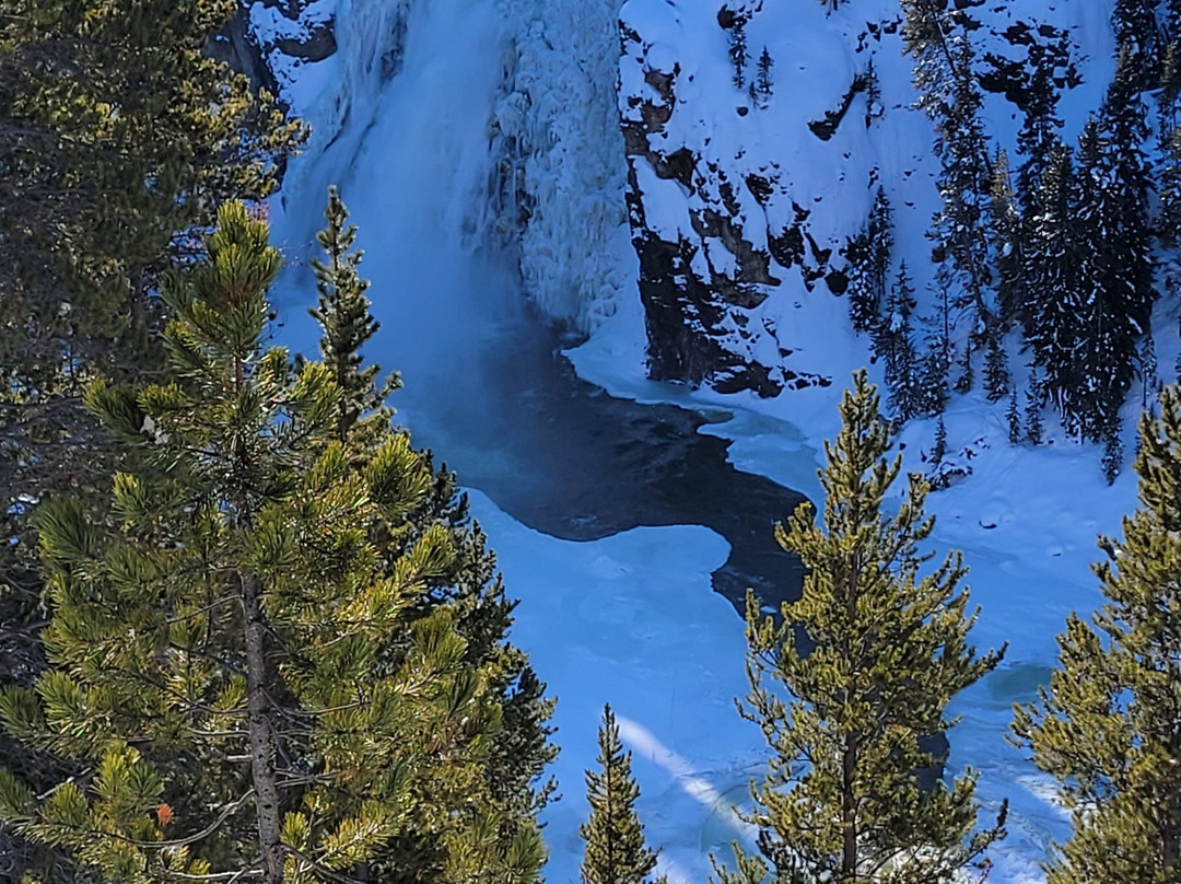 Two Top Snowmobile Rentals and Tours-西黄石镇必去景点