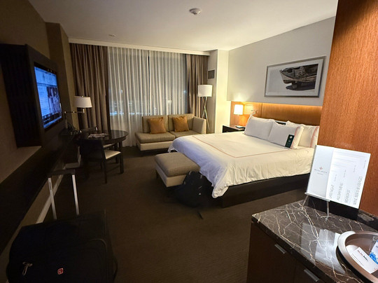 市中心阿里斯塔酒店主图