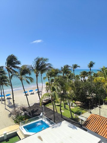 亚克海滩酒店-官方