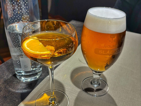 玛克西姆斯度假酒店主图