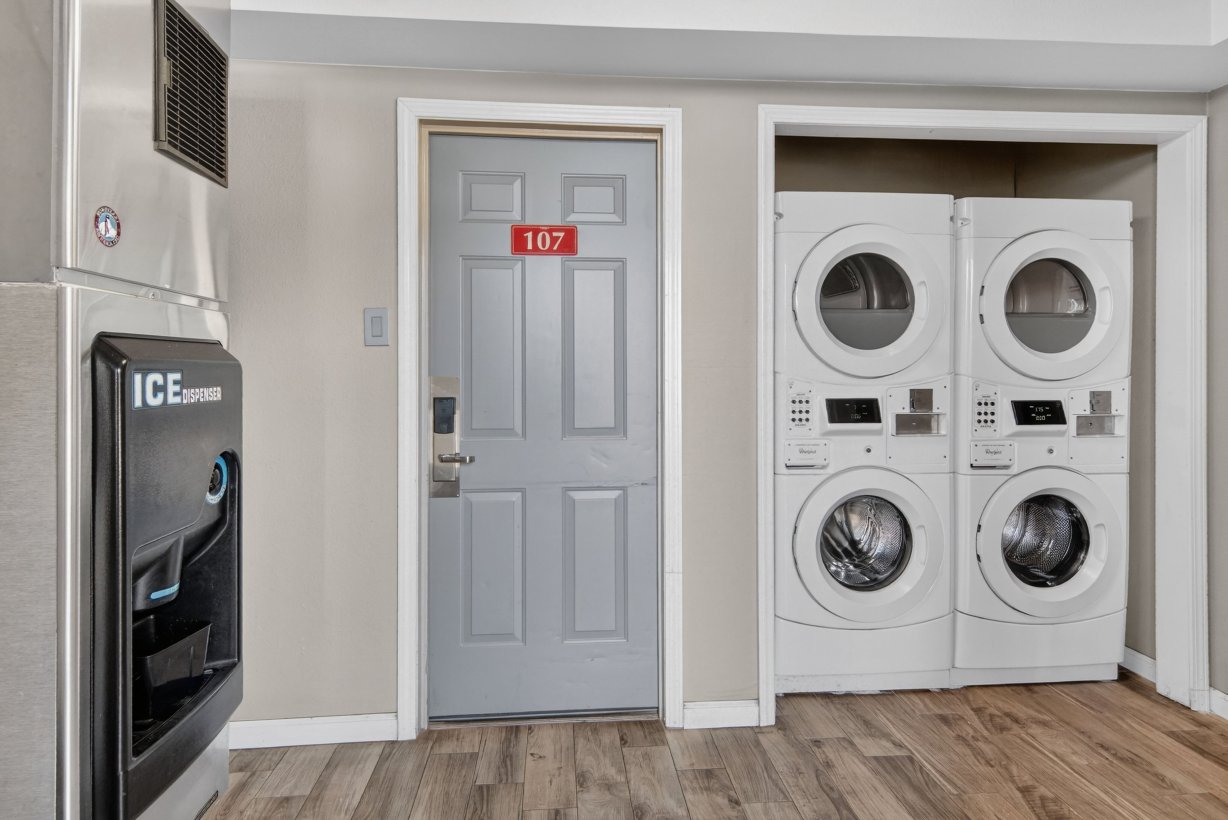 12橡树酒店-官方