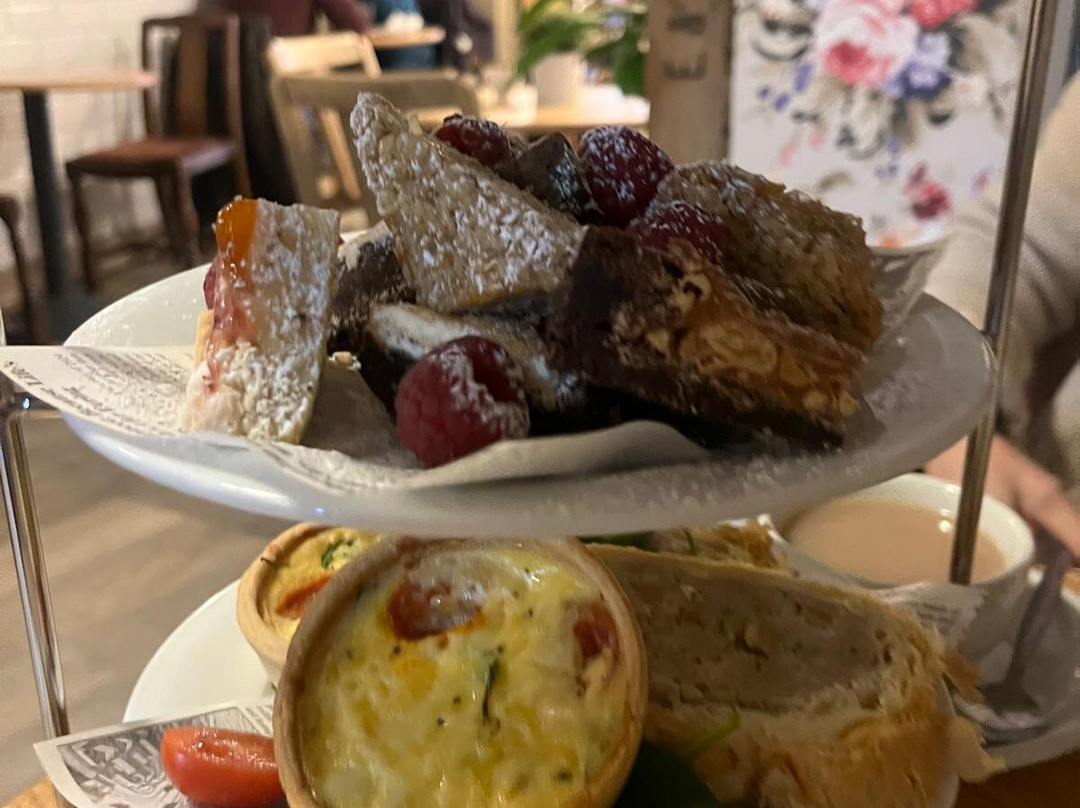 Qream T's Cakery By Turner & Co