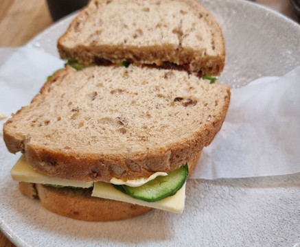 利文斯庄园-肯德尔必去景点