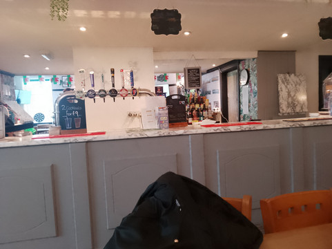 Olivers restaurant and sports bar