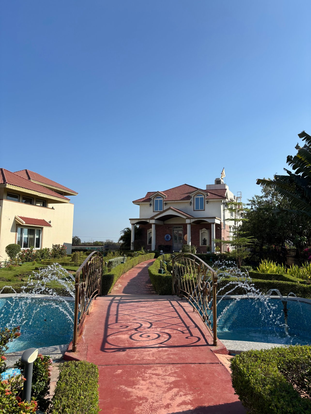 Neonz 度假村及俱乐部-官方