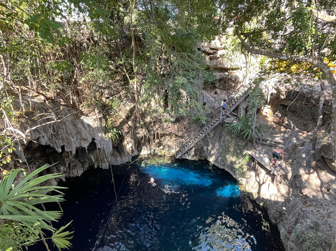 Lawson's Original Yucatan Excursions-Progreso必去景点