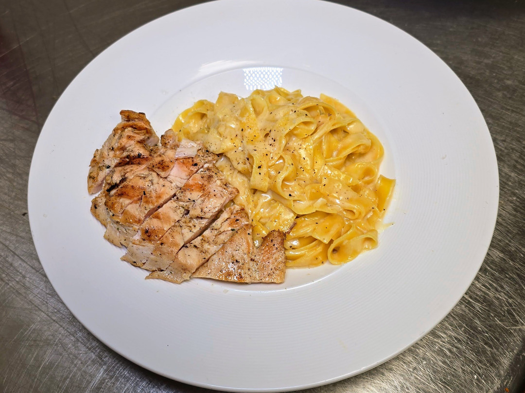 Jolie American Bistro