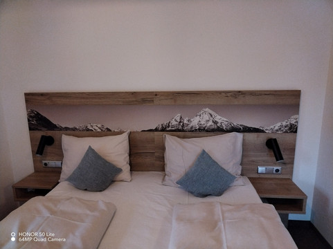 夏伊德酒店主图