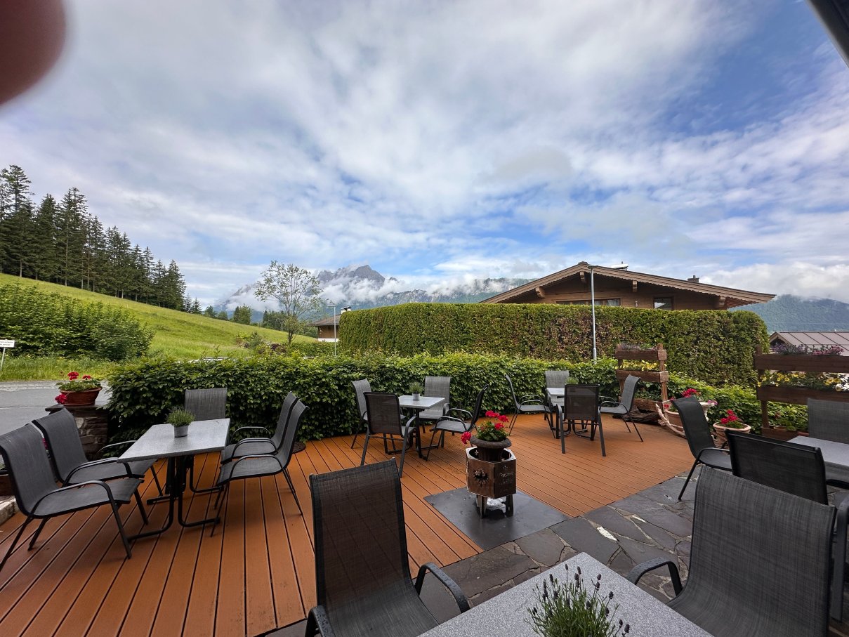 诺伊尔旅馆-官方